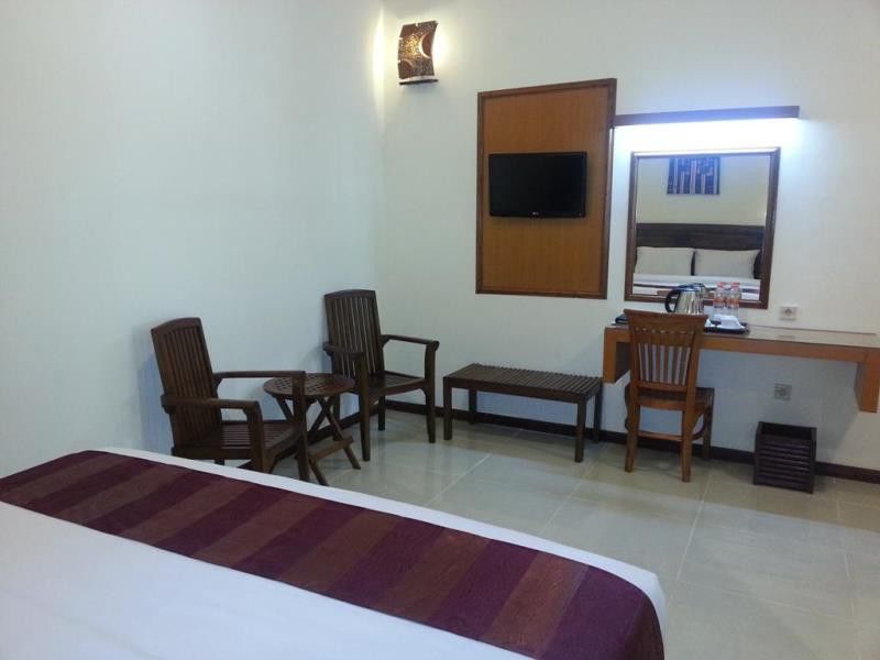 Bukit Daun Hotel And Resort Kediri  Exterior photo
