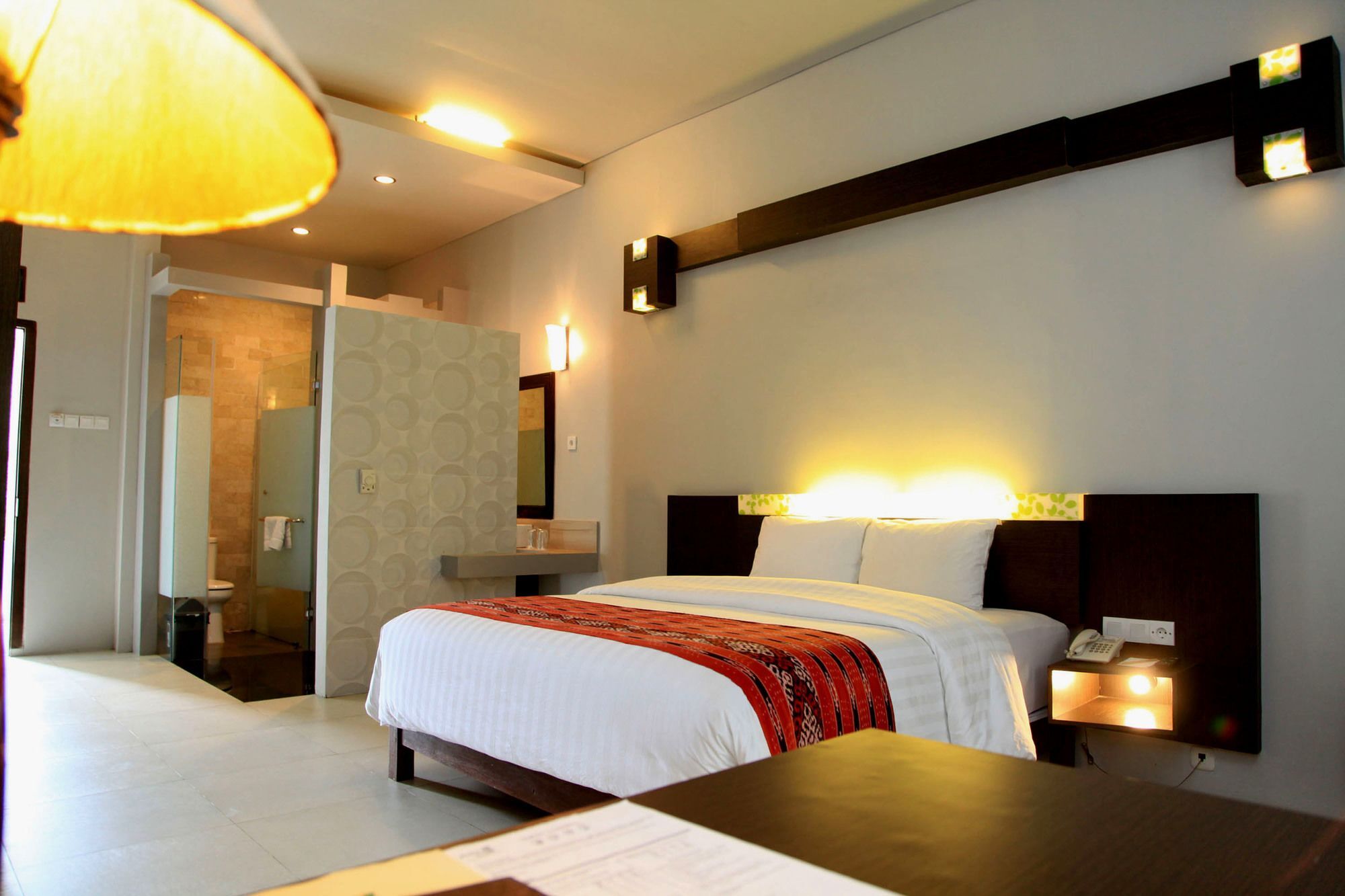 Bukit Daun Hotel And Resort Kediri  Exterior photo